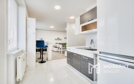 Na prenájom kompletne zariadený 2-izbový byt v centre Malaciek