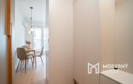 Na prenájom štýlový 2-izbový byt  vo vyhľadávanej lokalite Starého mesta