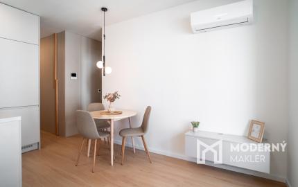 Na prenájom štýlový 2-izbový byt  vo vyhľadávanej lokalite Starého mesta