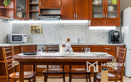 REZERVOVANÉ: Na predaj moderný 2-izbový byt na Zlatovskej ulici v Trenčíne