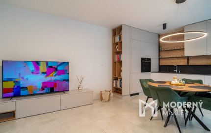 Na prenájom štýlový 3-izbový mezonet v historickom centre Trnavy