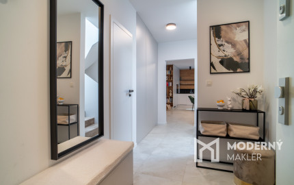 Na prenájom štýlový 3-izbový mezonet v historickom centre Trnavy