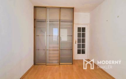 Na prenájom 3-izbový byt v Bánovciach nad Bebravou