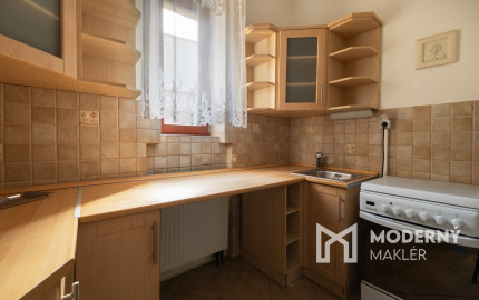 Na predaj rodinný dom s pozemkom a investičným potenciálom v Trenčíne