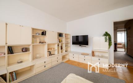 Na predaj štýlový 3-izbový byt v centre Starej Turej