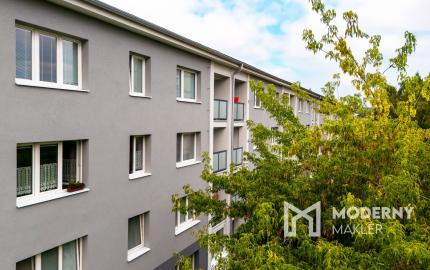 Na predaj štýlový 3-izbový byt v centre Starej Turej