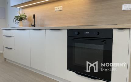 Na prenájom 2-izbový byt v centre Dubnice nad Váhom