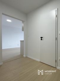 Na prenájom 2-izbový byt v centre Dubnice nad Váhom