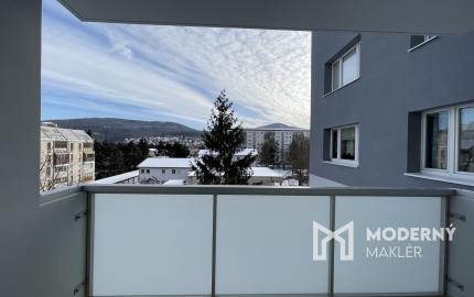 Na prenájom 2-izbový byt v centre Dubnice nad Váhom