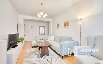 Na predaj priestranný 3-izbový byt v Malackách