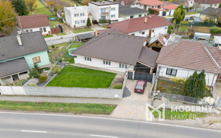 Na predaj priestranný 4-izbový rodinný dom v Malženiciach