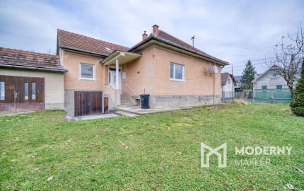 Na predaj rodinný dom vhodný na rekonštrukciu v Uhrovci