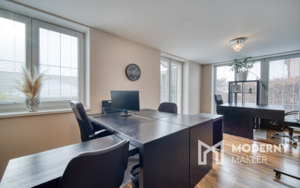 Na predaj dvojpodlažný 4-izbový dom v Malackách