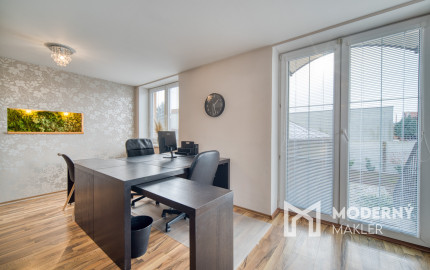 Na predaj dvojpodlažný 4-izbový dom v Malackách