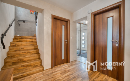 Na predaj dvojpodlažný 4-izbový dom v Malackách