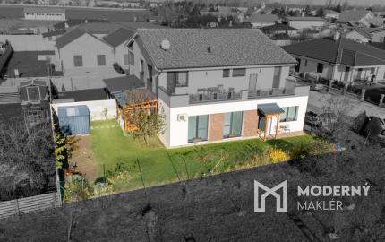 Na predaj príjemný 4-izbový byt v pokojnej časti Tomášova