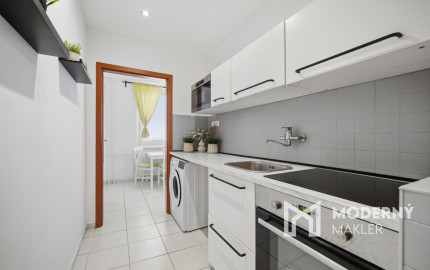 Na predaj 2,5-izbový byt s balkónom v centre mesta Malacky