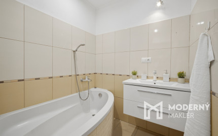 Na predaj 2,5-izbový byt s balkónom v centre mesta Malacky