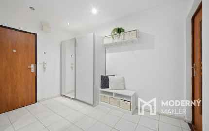 Na predaj 2,5-izbový byt s balkónom v centre mesta Malacky