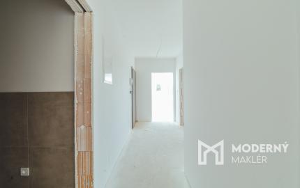 Na predaj moderný 4-izbový byt s vlastnou záhradou