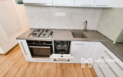 Rezervované...TOP/ Rybany - 2 izbový byt s loggiou a s garážou