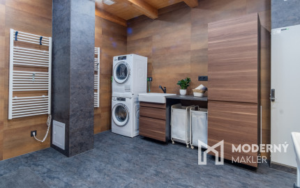 Na predaj dom snov–rodinné sídlo s jazierkom na kúpanie a panoramatickým výhľadom na Vysoké Tatry