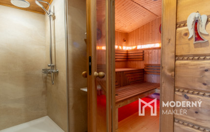 Na predaj dom snov–rodinné sídlo s jazierkom na kúpanie a panoramatickým výhľadom na Vysoké Tatry