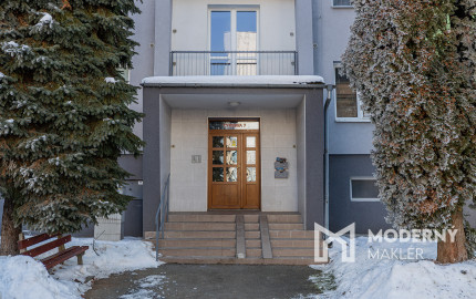 Na predaj luxusne zrekonštruovaný 3-izbový byt ulica Tyršová Humenné