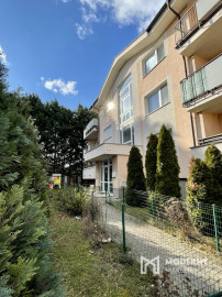 Kompletne zariadený 3-izbový byt s loggiou a garážovým státím v cene