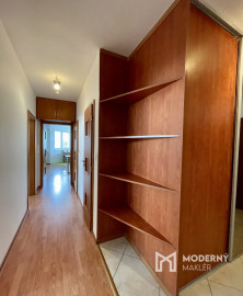 Kompletne zariadený 3-izbový byt s loggiou a garážovým státím v cene