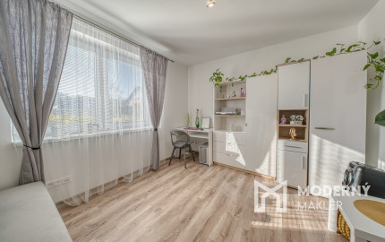 REZERVOVANÉ: Na predaj kompletne zariadený rodinný dom vo Voderadoch