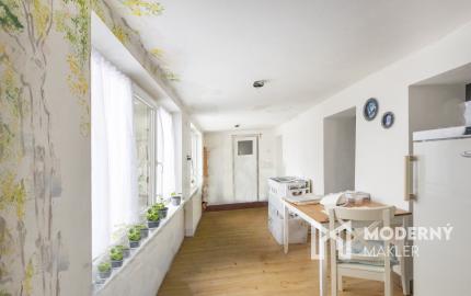 Na predaj rodinný dom s rozľahlým pozemkom v obci Blahová