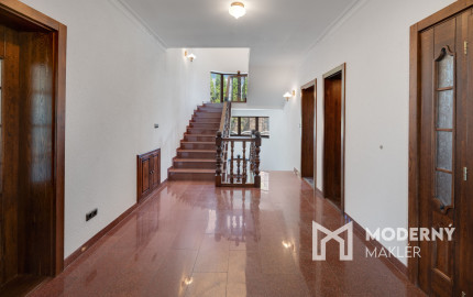 Na predaj 6-izbové rodinné sídlo v Šamoríne