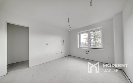 Na predaj rodinný dom s garážou v obci Šoporňa – štandard je zahrnutý v cene