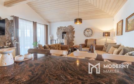 Na predaj exkluzívny rodinný dom s dvoj-garážou v podtatranskej obci Veľký Slavkov