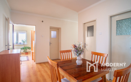 Na predaj rodinný dom s potenciálom v srdci Rovinky