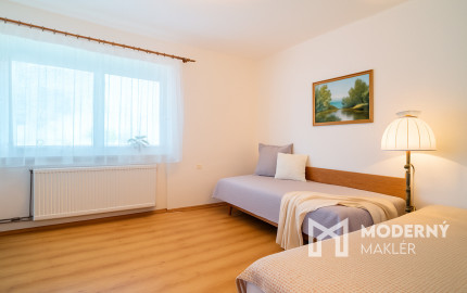 Na predaj rodinný dom s potenciálom v srdci Rovinky