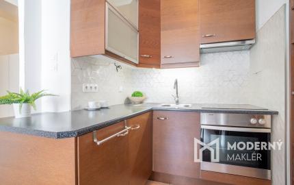 Na prenájom 2-izbový byt v tichej časti centra Malaciek