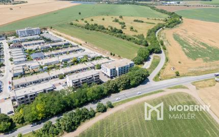 Na predaj 3-izbový byt v tichej časti Senca s parkovaním