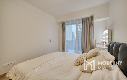 Na predaj zariadený 2-izbový byt s balkónom v Rovinke