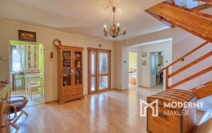 Na predaj trojpodlažný rodinný dom v lokalite Žitná - Radiša