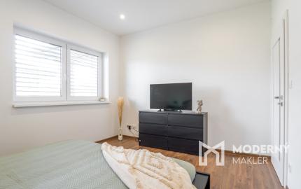 Na predaj novostavba s garážou a dvoma kúpeľňami v Senci