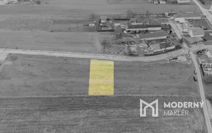 Na predaj pozemok v Pochabanoch