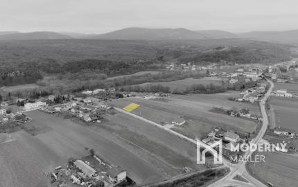 Na predaj pozemok v Pochabanoch