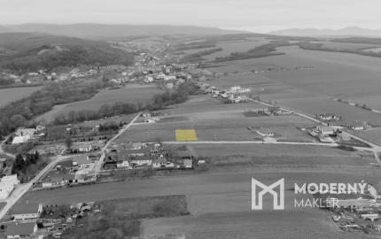 Na predaj pozemok v Pochabanoch