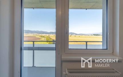 Na prenájom 1-izbový byt s parkovacím miestom v Poprade