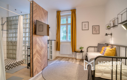 Na predaj 1-izbový byt s investičným potenciálom v centre Bratislavy