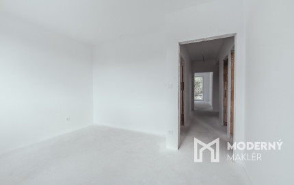 Na predaj skolaudovaný 3-izbový byt s vlastnou záhradou