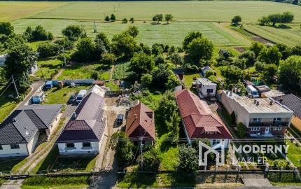 REZERVOVANÉ: Na predaj rozmerný pozemok vhodný na výstavbu v obci Moravany časť Lučkovce