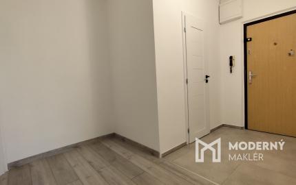 Na prenájom zrekonštruovaný 2-izbový byt v Bánovciach nad Bebravou